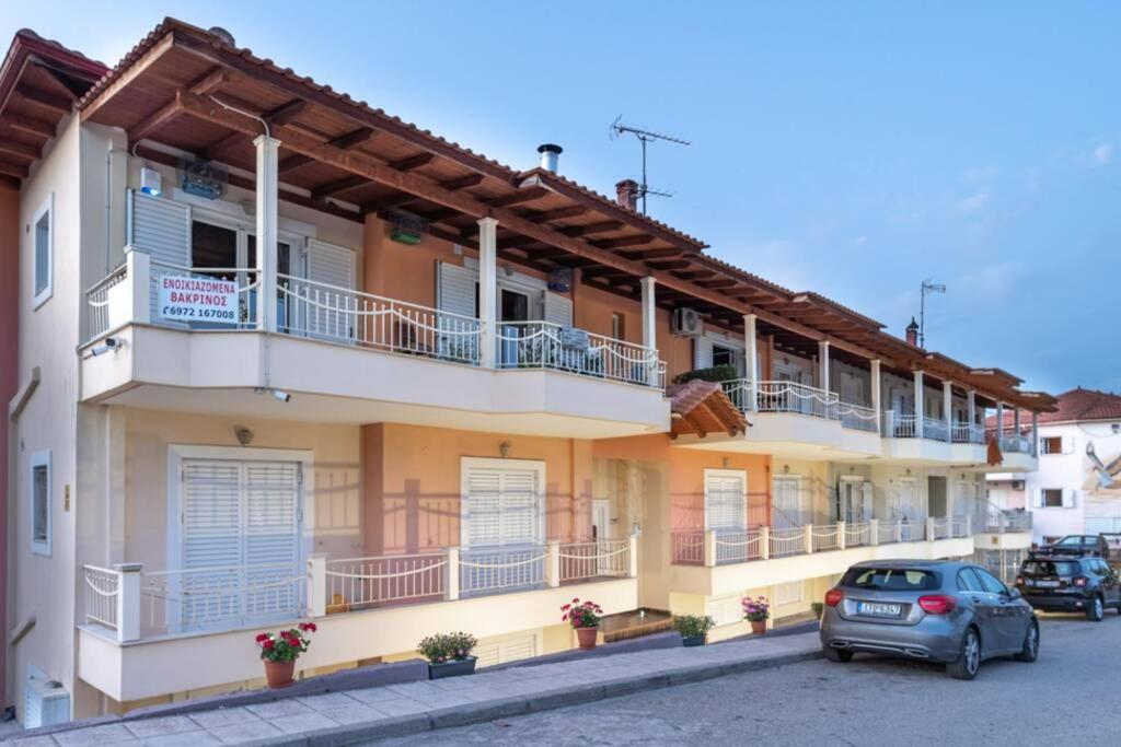 Eagle'S Nest City Apartments Aigio Exterior photo